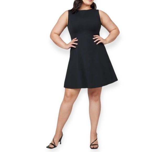 SPANX The Perfect Fit & Flare Dress Black  NEW - Picture 2 of 9